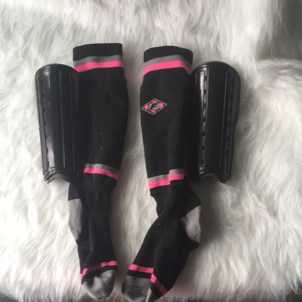 FRANKLIN SPORTS SOCK'R Youth Shin Guards - Black/Pink - Medium